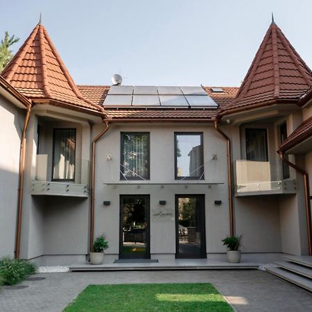 Hotel Laudon Ужгород Екстериор снимка