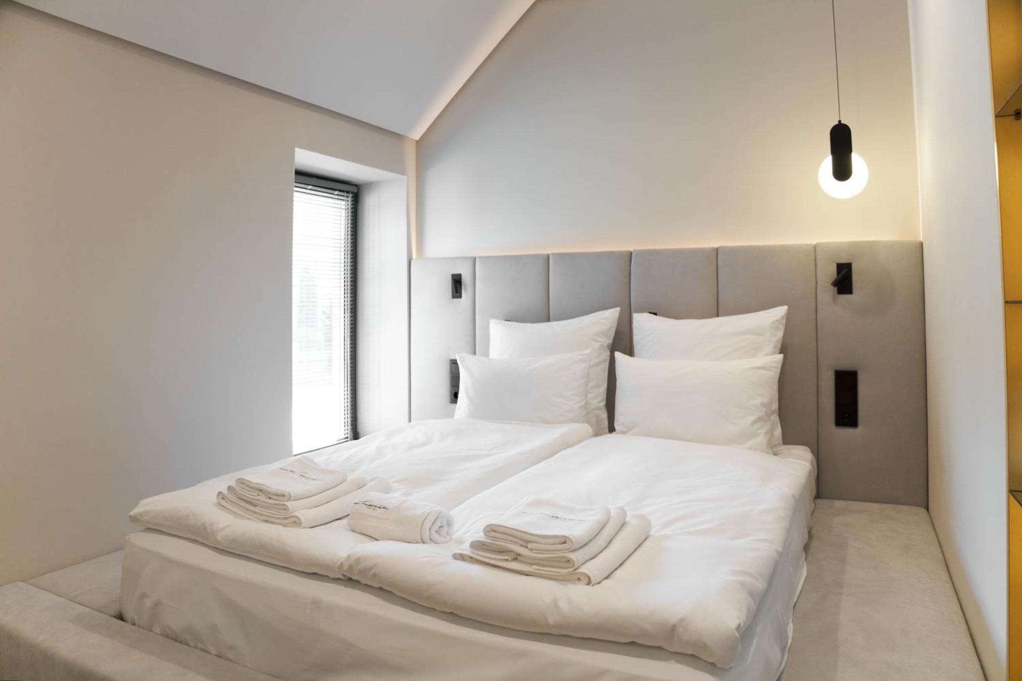 Hotel Laudon Ужгород Екстериор снимка